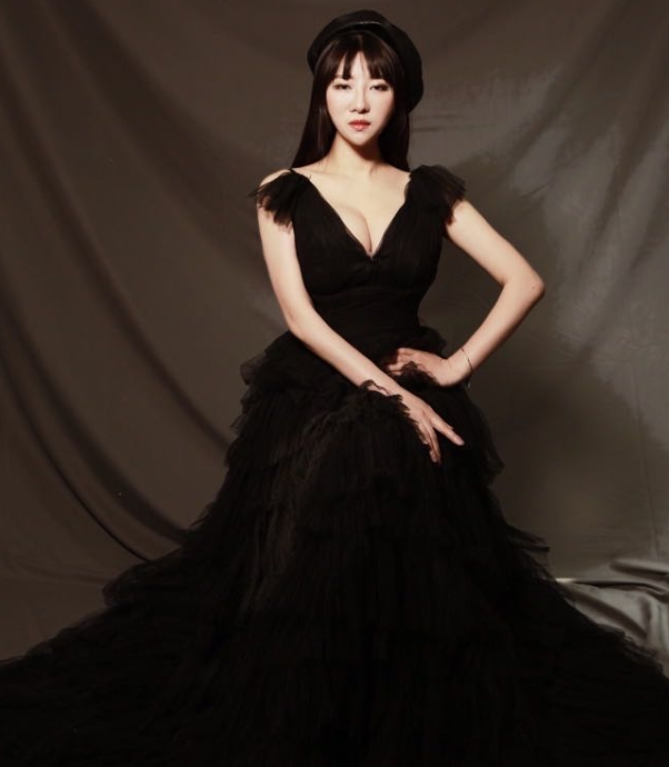 沈北区大胸年轻妹子灿灿